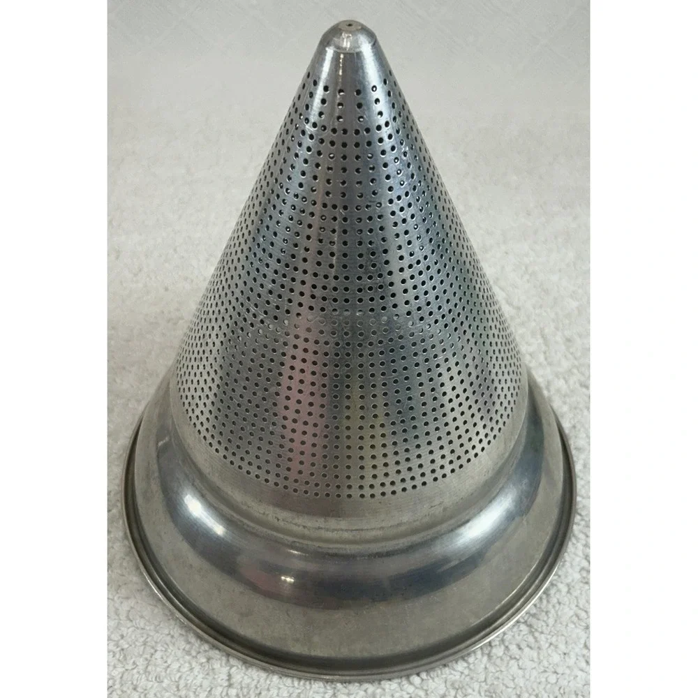 Vtg Wear-Ever 475 USA Aluminum Cone Sieve Strainer Colander & Wood Pestle EUC